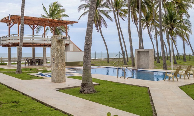 San Luis Talpa Casa | Amazing Rustic Beachfront House with A/C and full amenities @Amatecampo