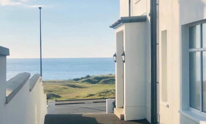 Portstewart Casa | Impresionantes vistas al mar. Locacion central. Con vistas al Portstewart Old Course.