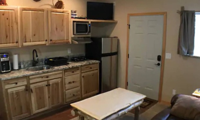Divide Apartamento | Amazing secluded apartment on 27 acres with Pikes Peak view