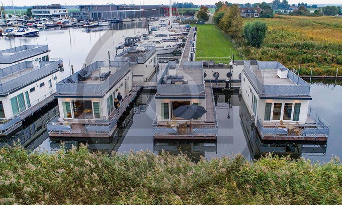 Municipality of Aalsmeer Alquiler De Eote | Impresionante barco en Aalsmeer