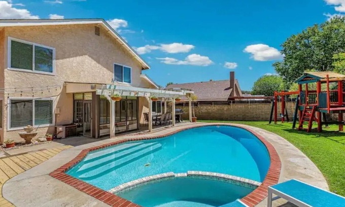 Santa Clarita Casa | Amazing Valencia Paradise Oasis Home for Family Vacation