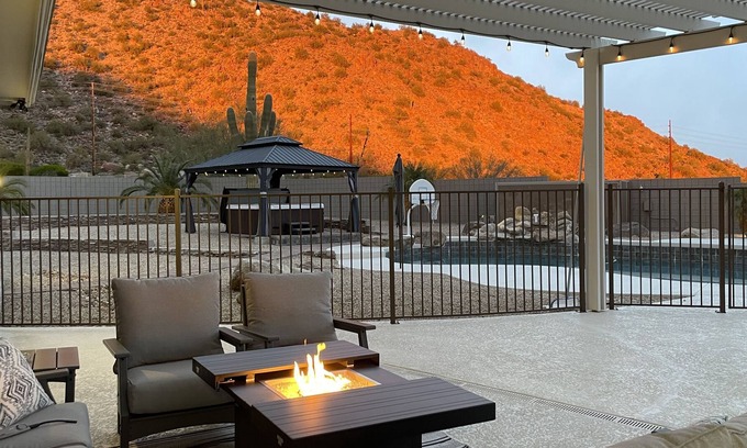 East Mesa Casa | Amazing View-Desert Oasis-Single story