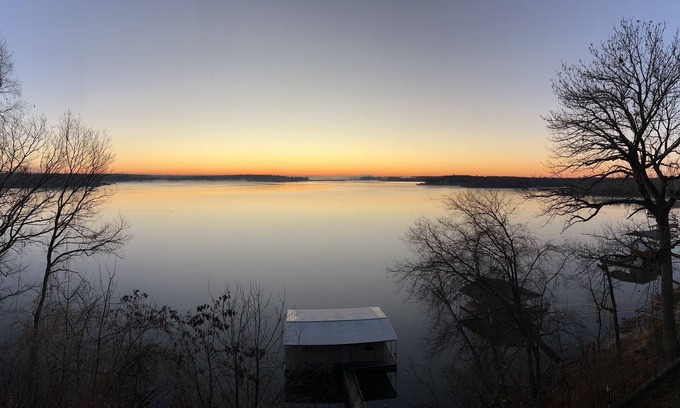 Grove Casa | Amazing View - Wolf Point Lake House with Private Dock & Tram - 5th Night Free
