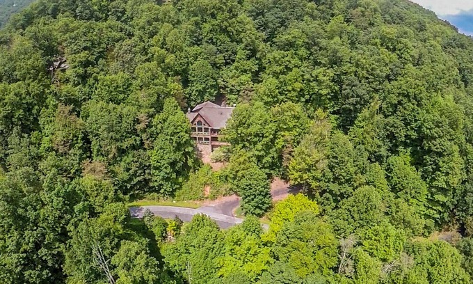 Laurel Ridge Casa | Amazing Views at Cozy Mountain Retreat
