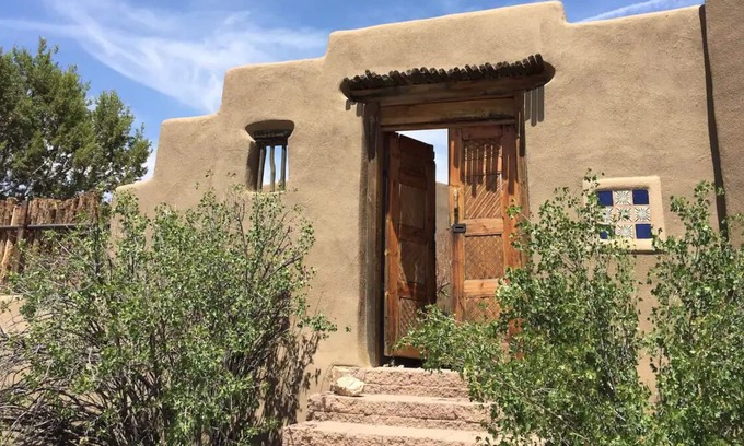 Canoncito Cabaña | Amazing Views - Sangre Mountain View Guest House