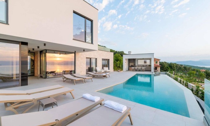 Ravni Villa | Villa de lujo con sauna