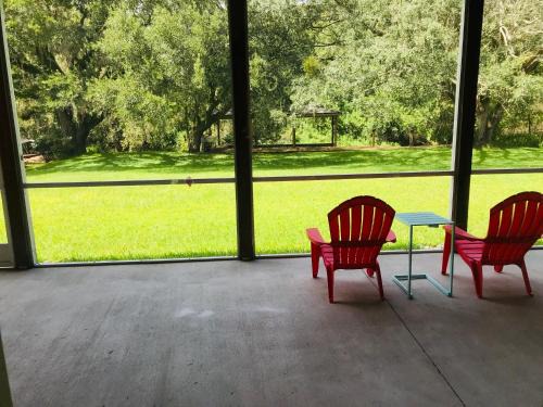 Historic Downtown Kissimmee Apartamento | Amazing Waterfront Apt near Disney and Lake Tohoa