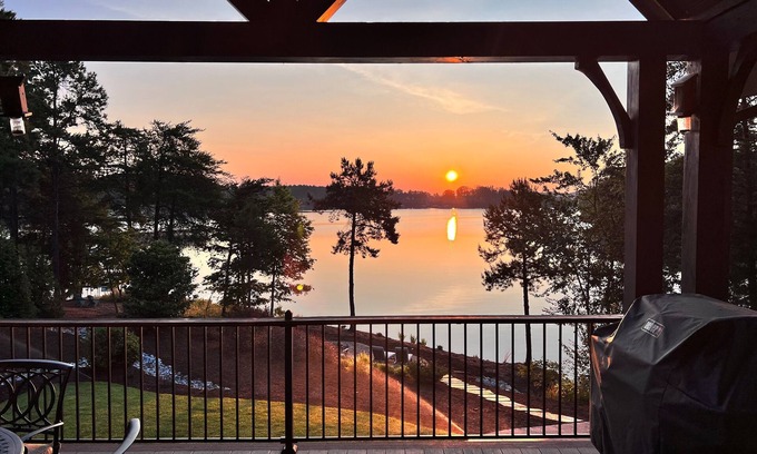 Seneca Casa | Amazing Waterfront Location on Lake Keowee!