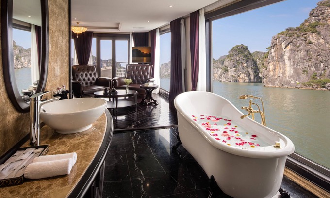 Bai Chay Alquiler De Eote | Ambassador Cruise Halong Bay