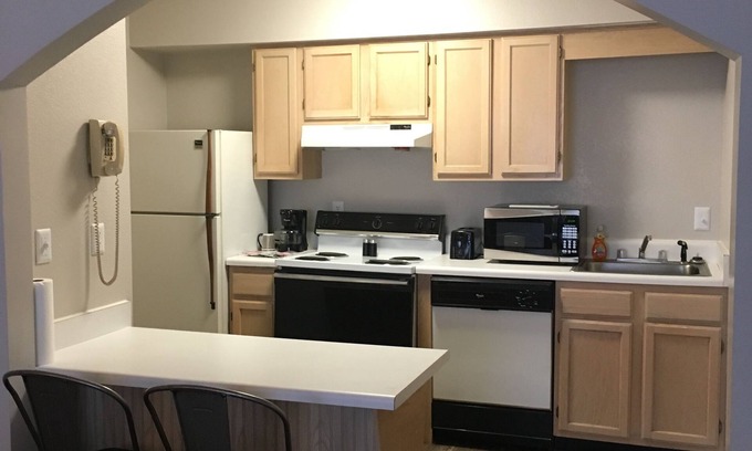 Manchester Apartamento | Ambassador Inn And Suites