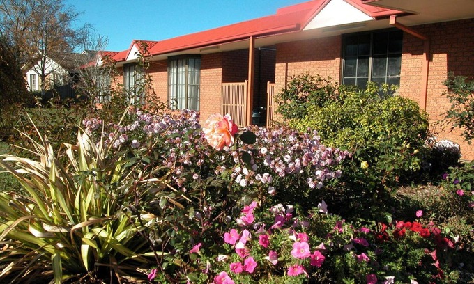 Alfredton Hotel | Ambassador Motor Inn Ballarat