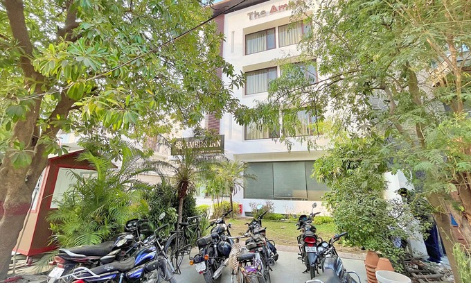 Okhla Hotel | Amber Inn by Orion Hotels