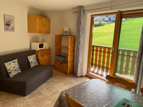 Thollon-les-Memises Apartamento | Ambiance montagne front de neige