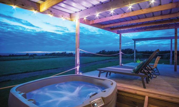 Tiers Cross Apartamento | American Airstream - Blossom Farm - Tiers Cross