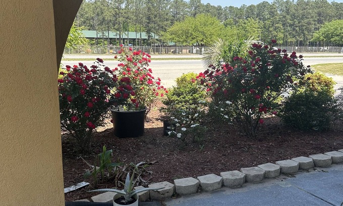 Cherryvale Hotel | American Inn