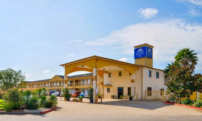 Waller Hotel | Americas Best Value Inn & Suites Waller/Prairie View