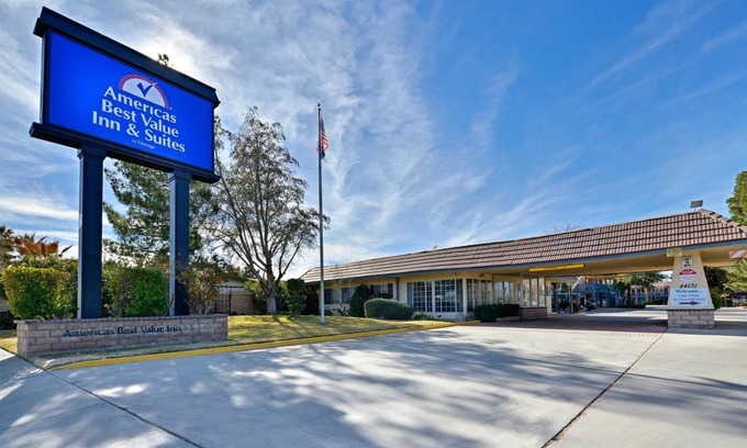 Lancaster Hotel | Americas Best Value Inn & Suites Lancaster