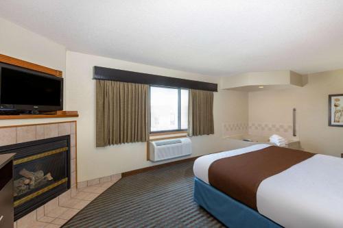 Lincoln Hotel | AmericInn by Wyndham Lincoln North