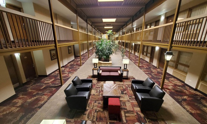 Watertown Hotel | AmericInn by Wyndham Watertown