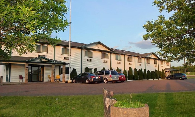 Stanley Hotel | AmeriVu Inn And Suites