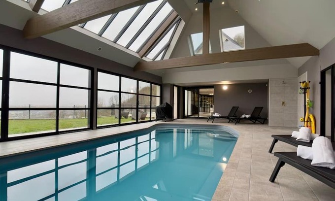 Amfreville-la-Mi-Voie Apartamento | Amfreville la Mivoie - Villa Belle vue - Piscine