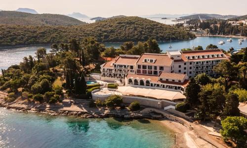 Cove Tri Zala (Zrnovo) Hotel | Aminess Younique Liburna Hotel
