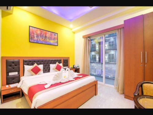 Noida Casa | Amit House