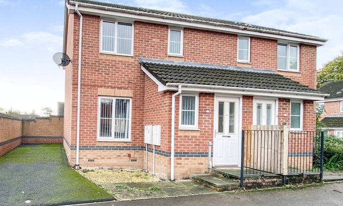 Newport Casa | Ammaculate 3 Bedroom property near Caltic Manor