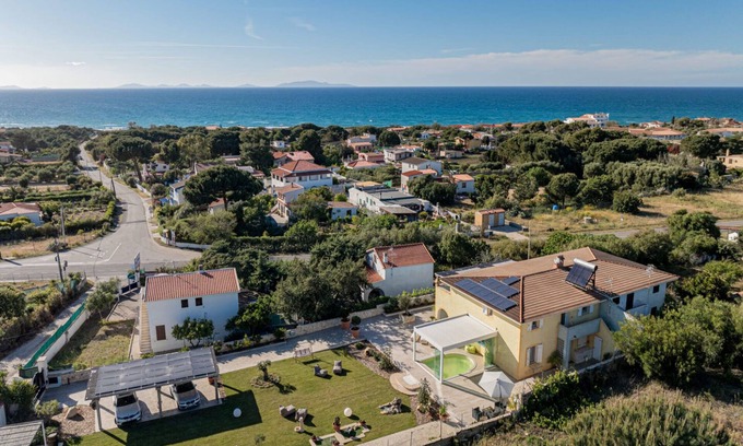 Eden Beach Apartamento | Ammentos by Interhome