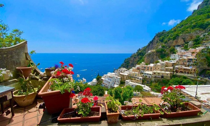 Positano Chalet De Esquí | AMORE RENTALS - Laura House with Sea View Terrace