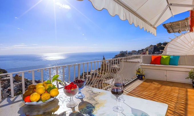 Liparlati Chalet De Esquí | AMORE RENTALS - Casa Paradisea with Sea View Terraces