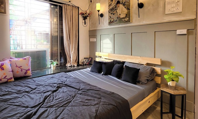 Bandra West Apartamento | Amour Bandra: A Cozy Affair at Chapel Rd