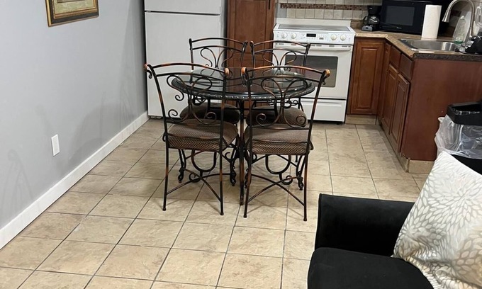 West Bronx Apartamento | Ample Studio 305