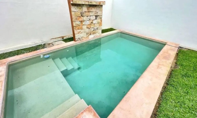 Conkal Casa | Amplia Casa para Grupos con Alberca y Climatizada