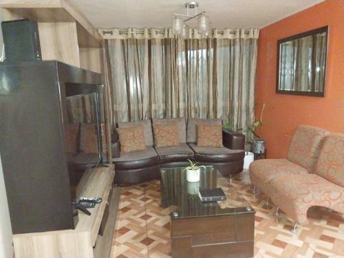 San Miguel Apartamento | Amplio Departamento amoblado, Condominio Parques de la Huaca - San Miguel