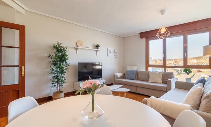 Barakaldo Apartamento | Amplio y Luminoso sobre la Ría de Barakaldo