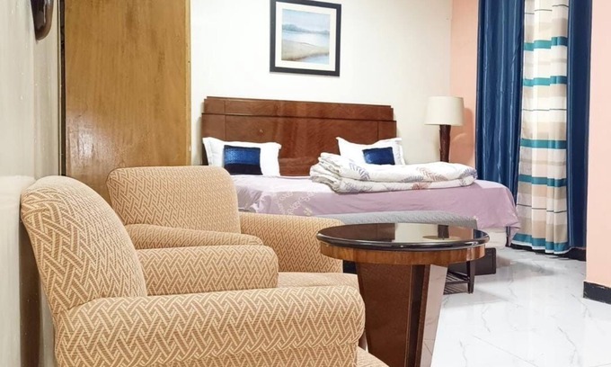 Dakar Hotel | AMSY HOTEL a la cite Keur gorgui with rooms