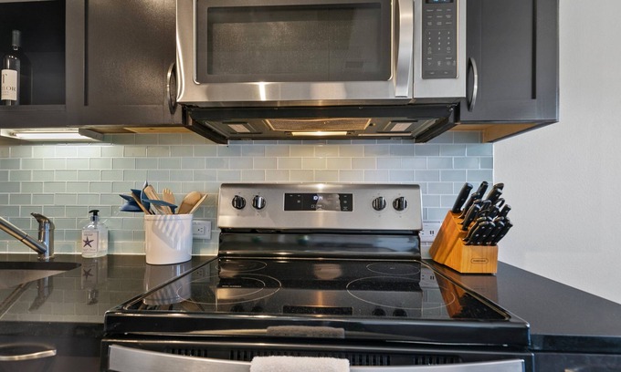 Uptown Apartamento | Amyfinehouse Luxury 1BR Penthouse in Uptown Dallas Terrace+Pool+Gym