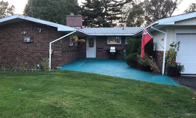 Algoma District Casa | An adults-only age 18+ one-of-a-kind Guest House in Iron Bridge, Ontario Canada