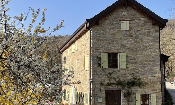 Palagano Cabaña | An ancient stone dwelling in the heart of the Apennines