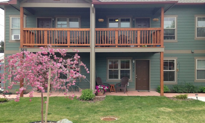 Franklin to the Fort Apartamento | Una joya de apartamento ubicada en el corazón de Missoula