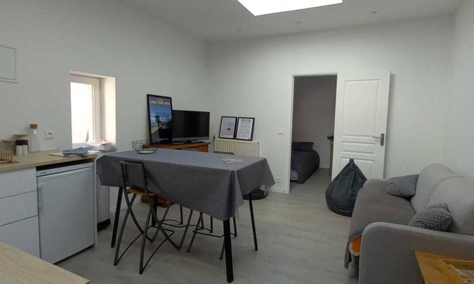 Lion-sur-Mer Apartamento | An apartment with your feet in the sand