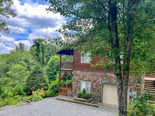 Fleetwood Casa | An Appalachian Hideaway