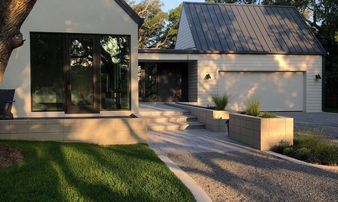 Ponce Inlet Casa | An architectural gem surrounded by beachy Oak trees! MUST SEE! New construction!