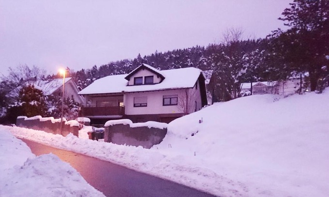 Immendingen Casa | An der grünen Donau - Ferienwohnung, Monteurwohnung, wir bieten keine Parkplätze, Verpflegung oder Tücher an, Parken NUR gegenüber auf der Straßenseite