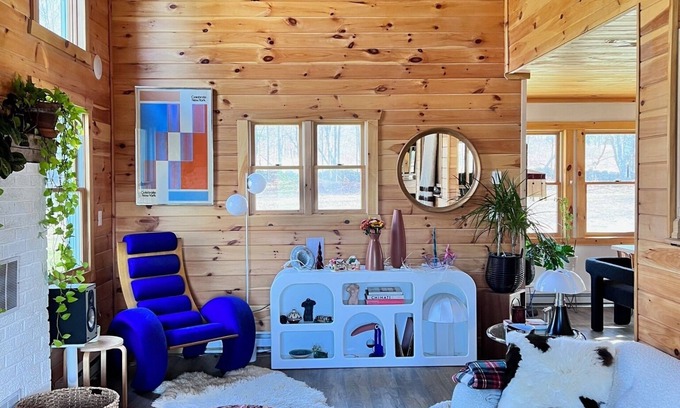 Starlight Cabina | An Eclectic Private Cabin on Ten Wooded Acres