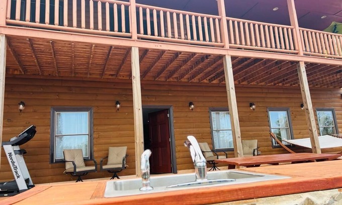 Valdese Casa | An entire place for family and friends, Pet-Friendly