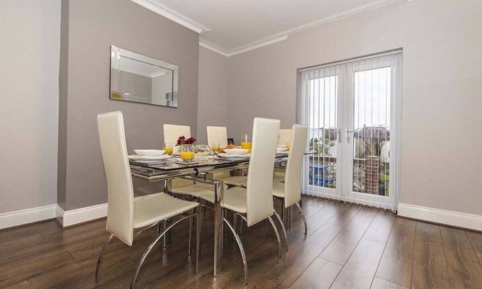 Stockton-on-Tees Casa | An Entire Short-Stay Home For The Price Of A Hotel Room