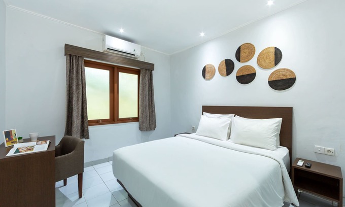 Sunset Road Casa | An exclusive kost that is located in Kuta and offers easy access to everywhere.