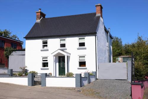Bunclody Casa | An Teach Ban